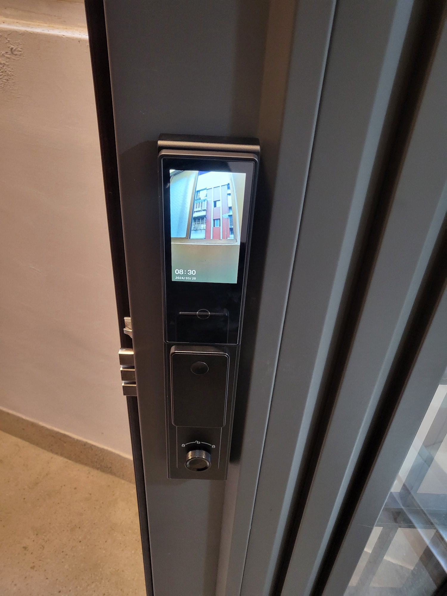 新北汐止李先生 電子鎖安裝現場
